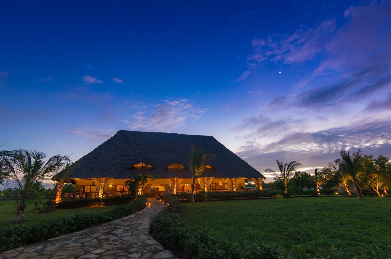 The Sands Beach Resort Bwejuu Exteriér fotografie