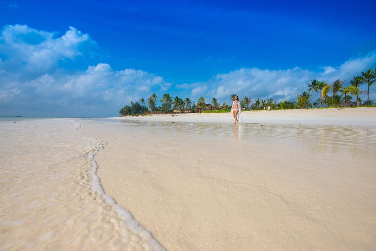 The Sands Beach Resort Bwejuu Exteriér fotografie