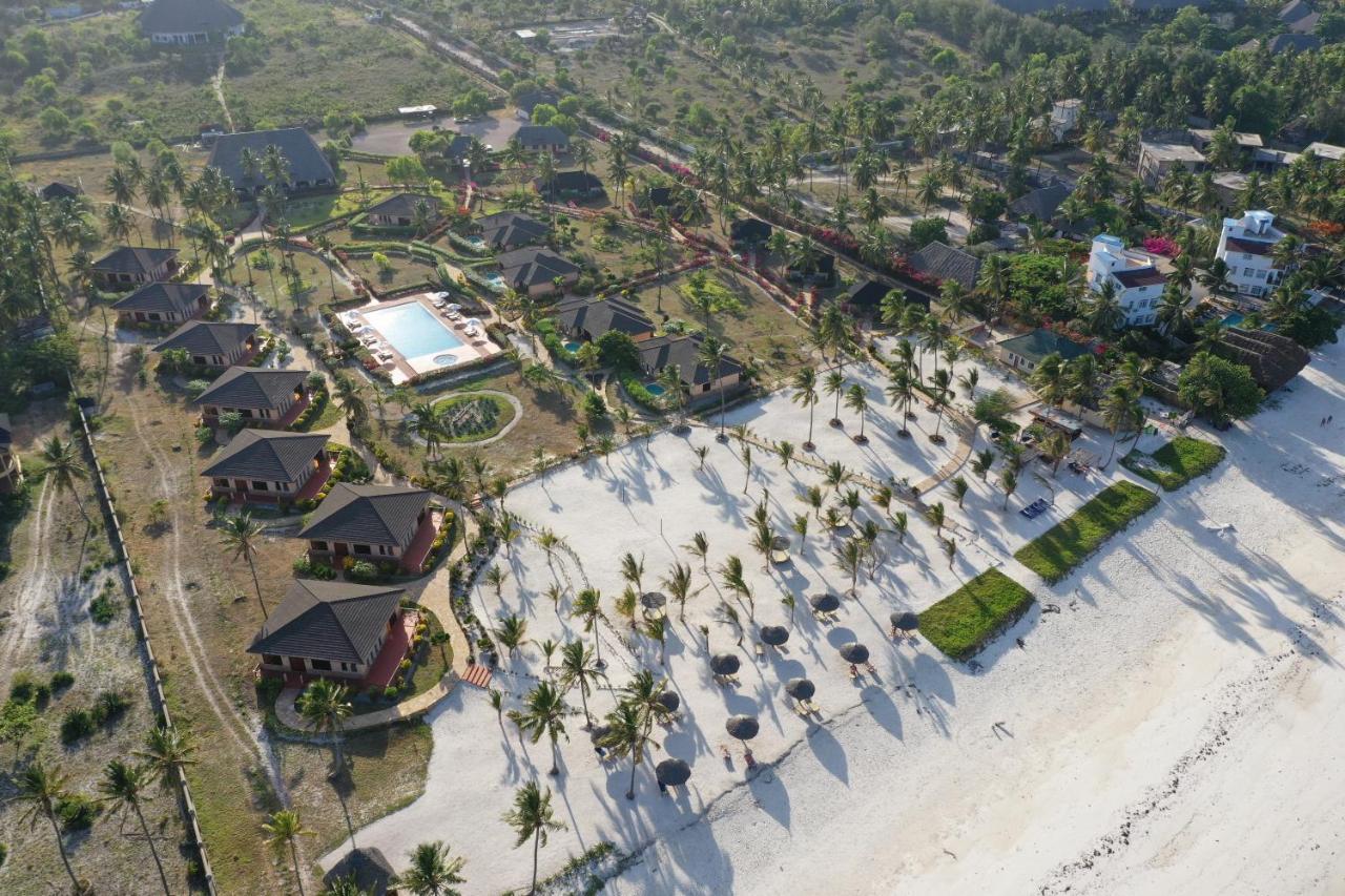 The Sands Beach Resort Bwejuu Exteriér fotografie