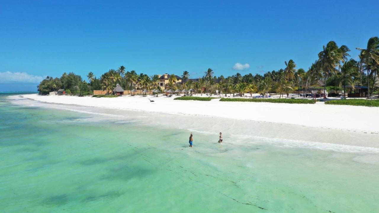 The Sands Beach Resort Bwejuu Exteriér fotografie