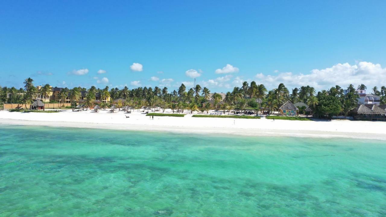 The Sands Beach Resort Bwejuu Exteriér fotografie