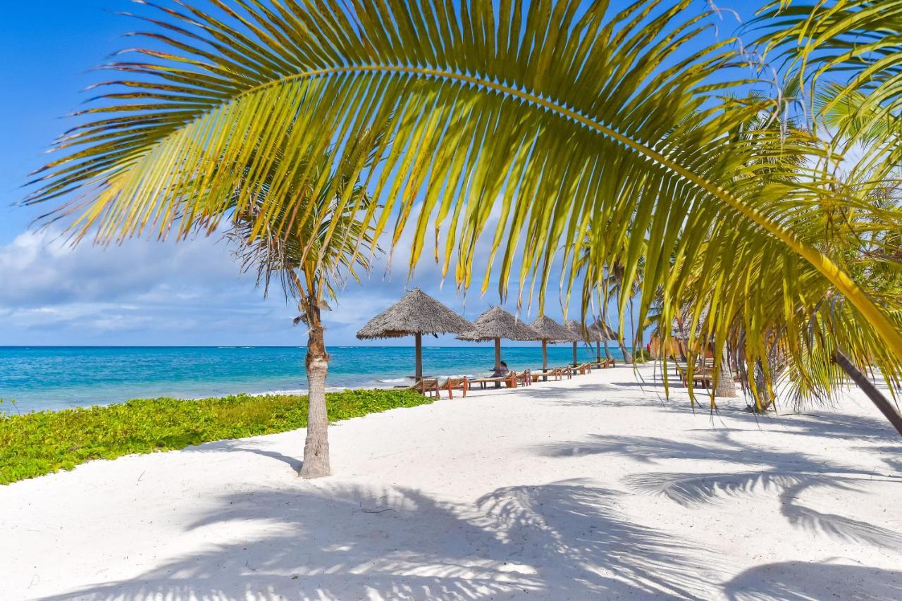 The Sands Beach Resort Bwejuu Exteriér fotografie