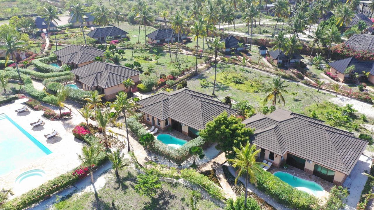 The Sands Beach Resort Bwejuu Exteriér fotografie